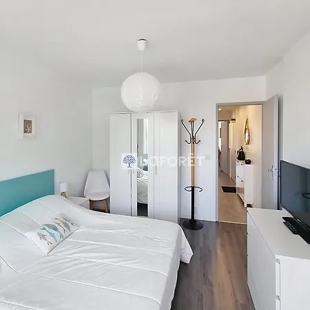 Appartement Avec Parking Et Wifi Pres De La