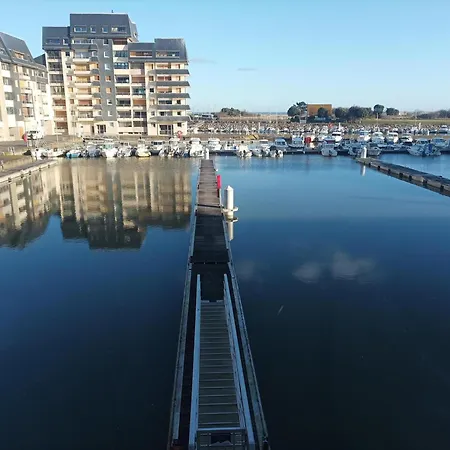 A Avec Vue Sur Port Et Parking - Fr-1-746-33
