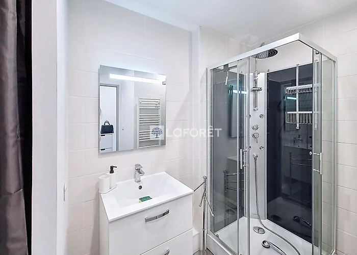 Avec Parking Et Wifi Pres De La - Fr-1-746-33 Курсёль-сюр-Мер